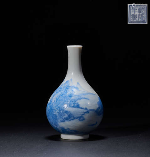 QIANLONG BLUE AND WHITE VASE, QING DYNASTY, CHINA