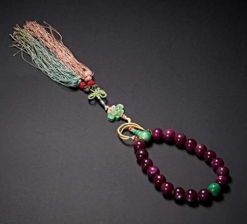 TOURMALINES WERE HELD IN HAND, QING DYNASTY