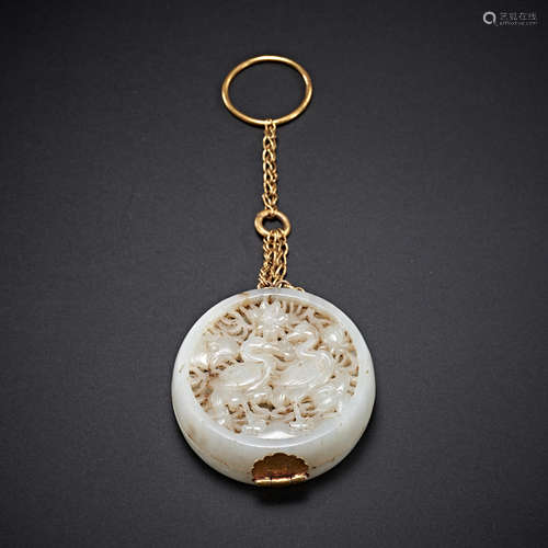 HETIAN JADE GILT GOLD SACHET, LIAO DYNASTY, CHINA