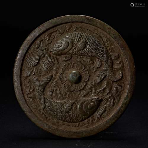 LIAO AND JIN DYNASTIES PISCES COPPER MIRROR