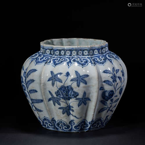 MING DYNASTY BLUE AND WHITE POT