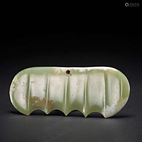 TOPAZ COMB SHAPED JADE PENDANT, RED MOUNTAIN CULTURE, CHINA