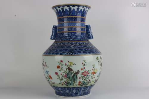 Blue-and-white famille-rose porcelain guan kiln vase