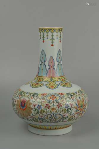 Famille rose vase with Ruyi interlock branch decoration