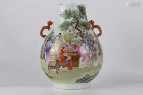 Famille-rose porcelain wine vessel with figure decoration