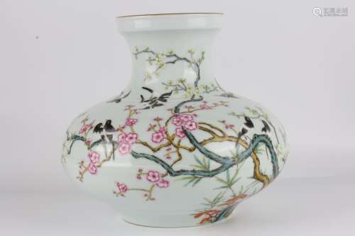 Famille-rose porcelain vase with decoration of birds on the ...