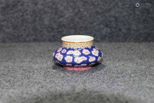 chinese famille rose porcelain water pot