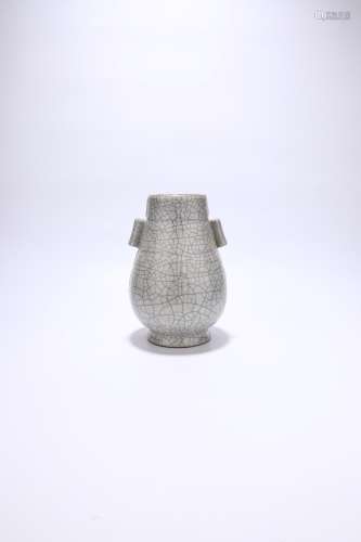 chinese guan-tyoe kiln porcelain vase