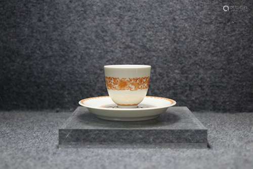 chinese red glazed porcelaincup cup and tray