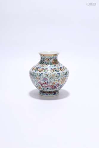 chinese doucai porcelain 