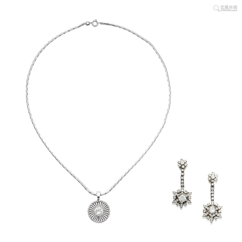 DIAMOND PENDENT NECKLACE AND EARRING SET