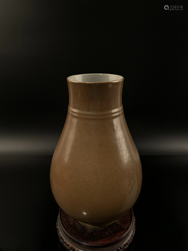 Chinese Tea Dust Porcelain Vase