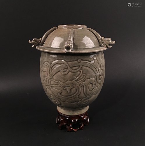 Chinese Yaozhou Kiln 'Dragon' Jar