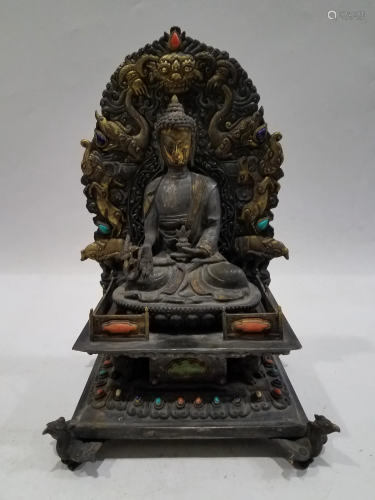 Silver gilt in the Qing Dynasty. The Buddha statue is
