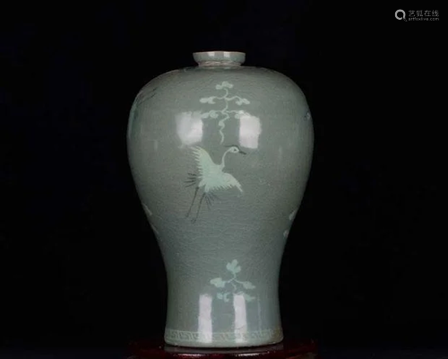 Song Gaoli inlaid celadon plum vase with cloud and