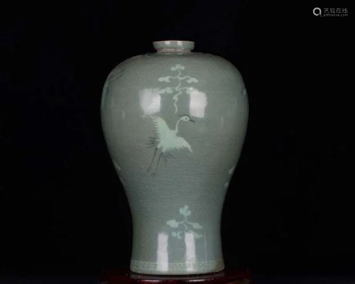 Song Gaoli inlaid celadon plum vase with cloud and