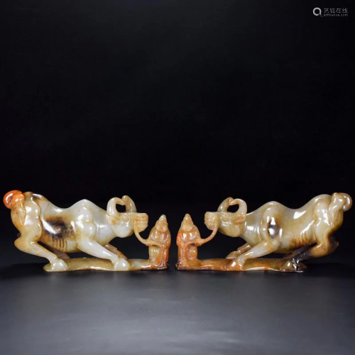 Old collection, Hetian jade, a pair of jade cows,