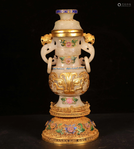 A collection of pure silver gilt inlaid Hetian jade