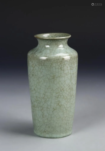 Chinese Lung Quan Vase