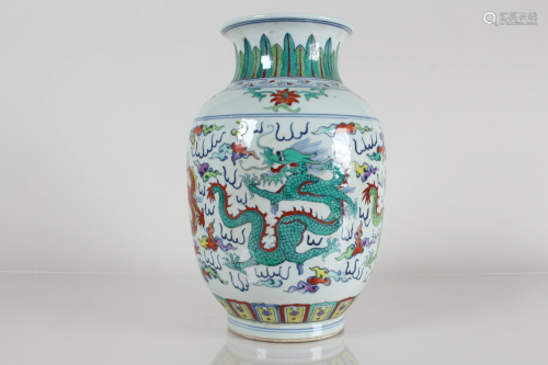 A Chinese Dragon-decorating Ancient-framing Porcelain