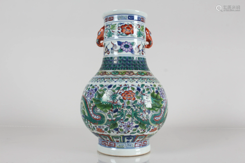 A Chinese Duo-handled Dragon-decorating Porcelain