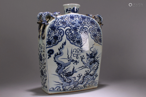 A Chinese Duo-handled Blue and White Massive