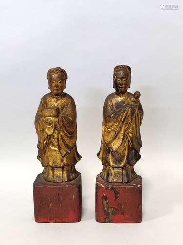 VIETNAM ou CHINE. Deux PERSONNAGES porte-offrandes en bois s...