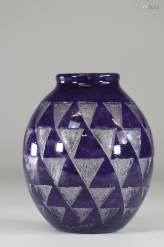 Degue Art Deco vase 