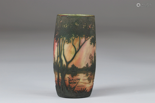 Daum Nancy vase with lacustrine decoration released