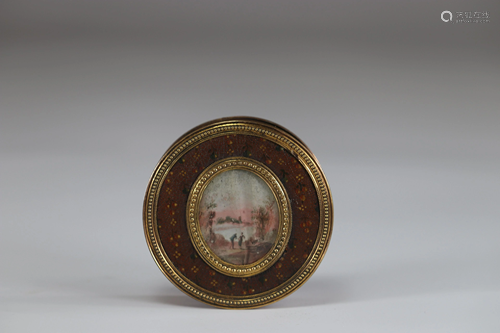 18th century box decorated with a romantic scene