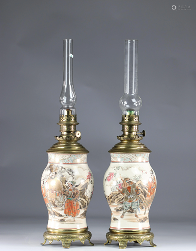 Pair of Japanese Satsuma lamps decorated with 19th