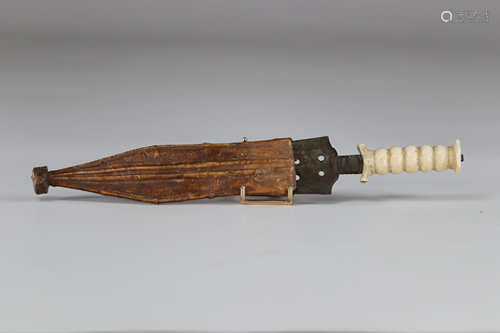 Mangbetu knife in its sheath