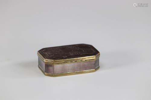 Asian decor snuff box from Canton China 19th