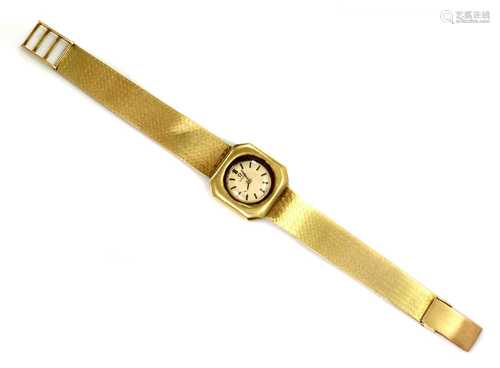 A ladies' 18ct gold Omega mechanical watch movement in an ea...