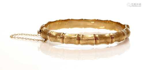 A 9ct gold hollow hinged bangle, by Henry Griffith and Sons,