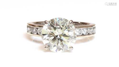 A single stone diamond ring,