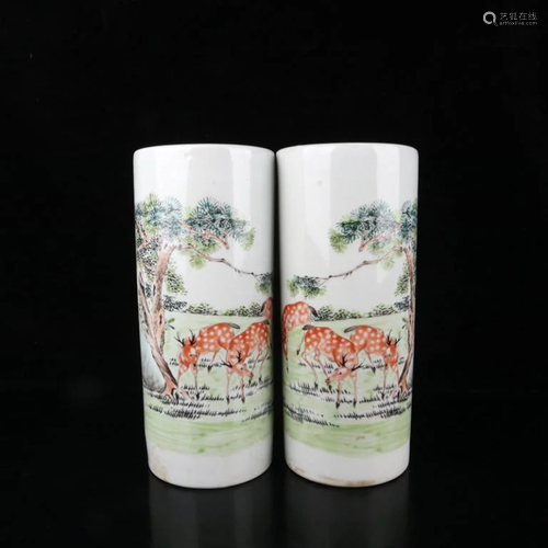 Pair of Chinese FamilleRose Porcelain Brush Holder