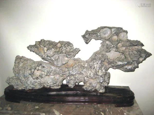 LIMBI natural stone sculpture