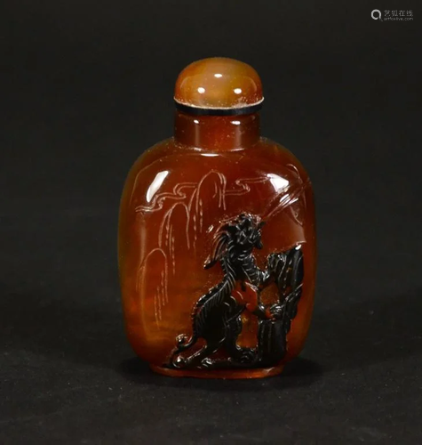 An exceptional agate PIXIU SNUFF BOTTLE