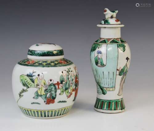 A Chinese porcelain famille verte vase and cover, 19th centu...