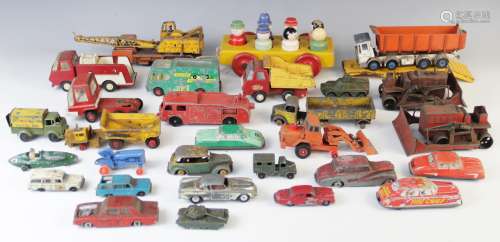 A collection of vintage diecast model vehicles, by makers to...