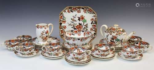 A Copeland Spode tea service in the 'Bertha' floral Imari pa...