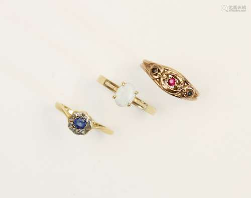 An early 20th century sapphire and diamond 18ct gold floral ...