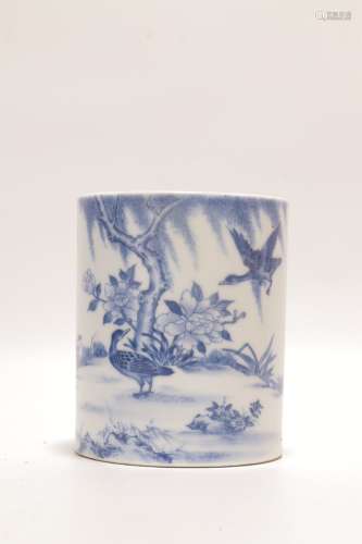 chinese blue and white porcelain brush pot