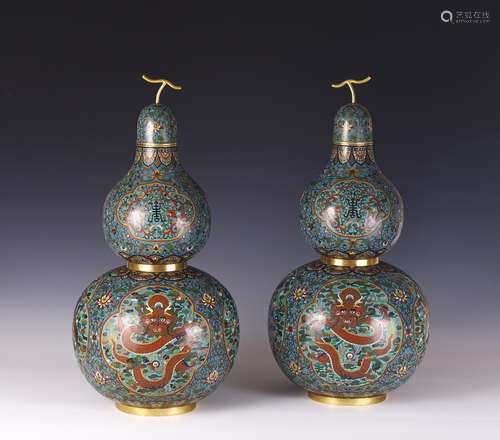 A PAIR OF  CHINESE BRONZE ENAMEL CLOISONNE CALABASH VASES