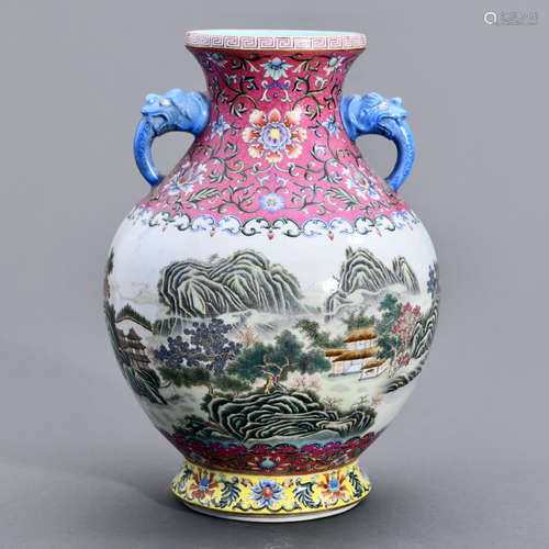 A CHINESE FAMILLE ROSE PORCELAIN VASE WITH LANDSCAPE PATTERN...