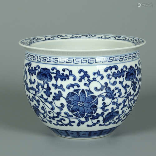 A BLUE AND WHITE 'LOTUS' JAR, WITH QIANLONG MARK