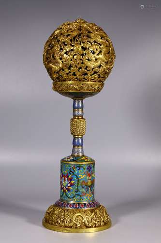 A CHINESE CLOISONNE ENMEL STAND