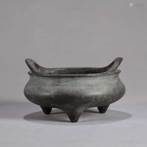 A CHINESE BRONZE INCENSE BURNER