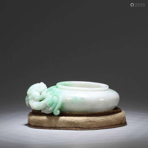 A CHINESE JADEITE CARVED DRAGON WASH